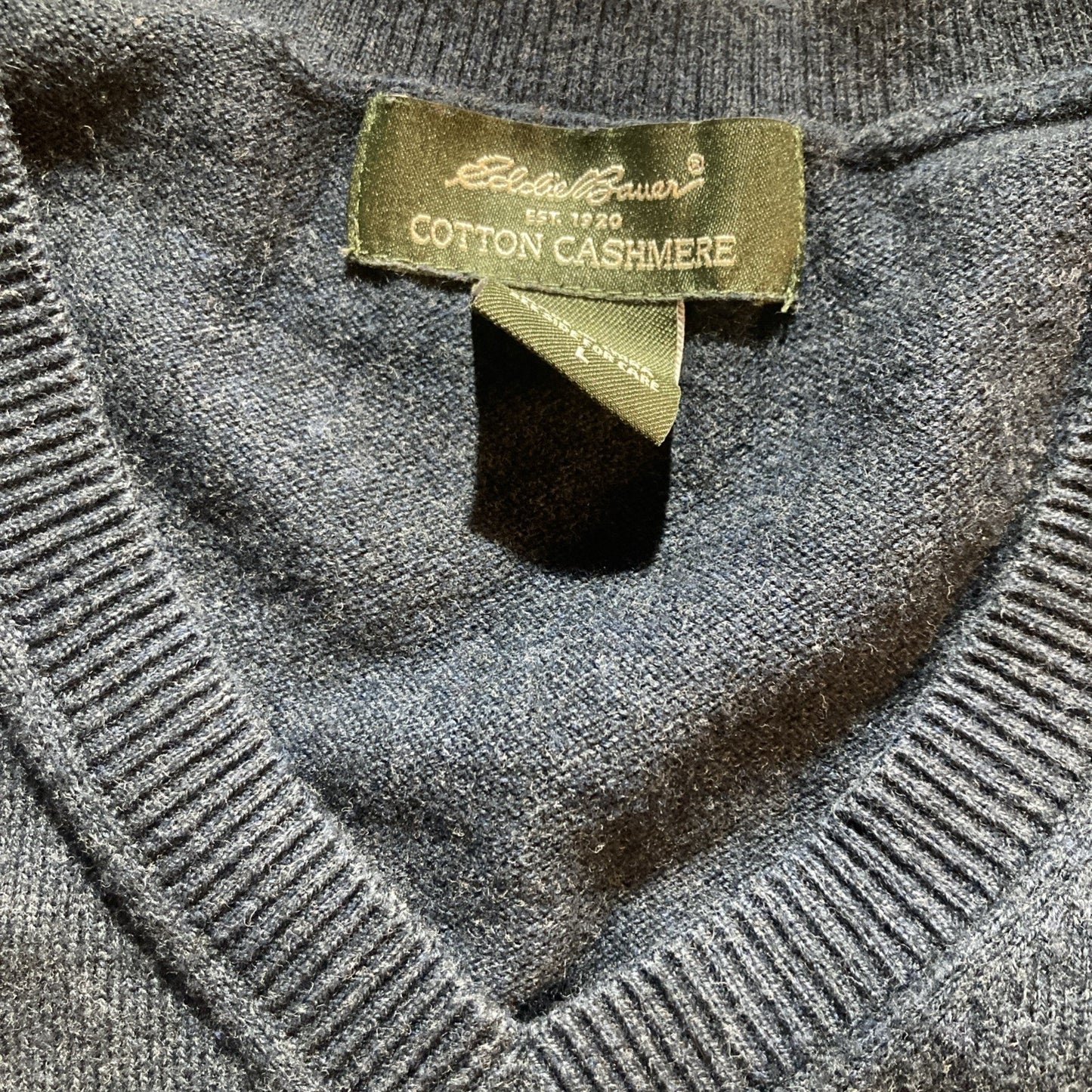 Eddie Bauer Mens L Cotton Cashmere V Neck Sweater Vest Navy Preppy Classic