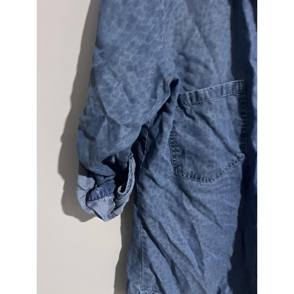 Cloth & Stone Button-Up Womens S Blue Tunic Lyocell Denim Animal Print Casual